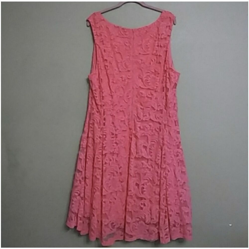 TORRID Women's Sz 1 (14/16) Sleeveless Floral Lace Lined Fit & Flare Dress Coral